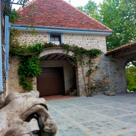 Entre Galets Apartment Sauveterre-de-Bearn ภายนอก รูปภาพ
